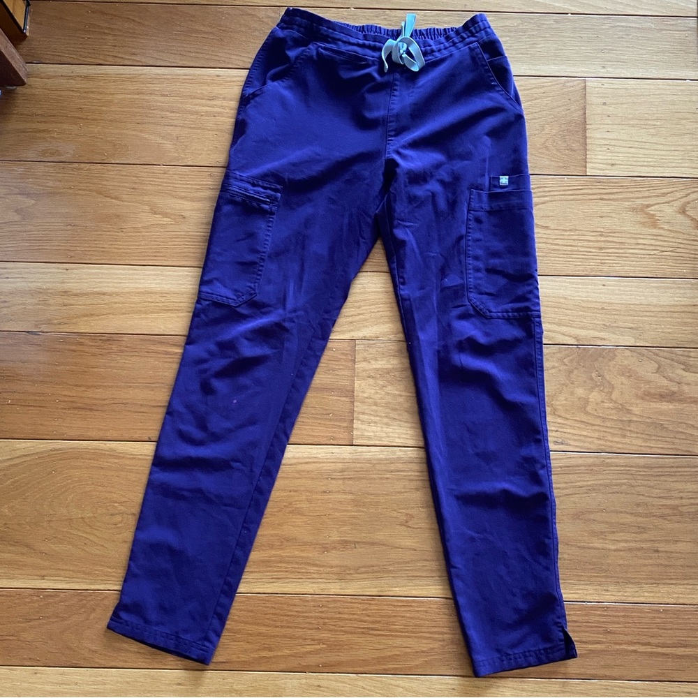 Dark Figs Purple Scrub Set Top/Bottom XXS - Picture 5 of 11